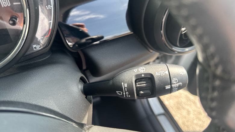 MINI Hatchback 1.5 Cooper Classic II 5dr Auto Petrol Hatchback